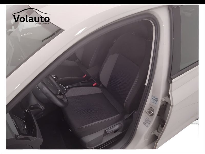 GuidiCar - VOLKSWAGEN Polo 2022 Polo 1.0 tsi Life 95cv Usato