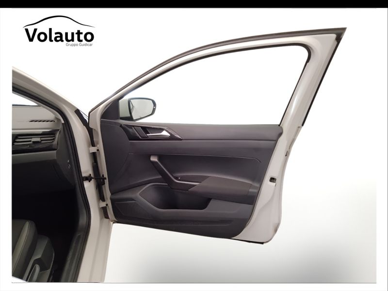 GuidiCar - VOLKSWAGEN Polo 2022 Polo 1.0 tsi Style 95cv Usato