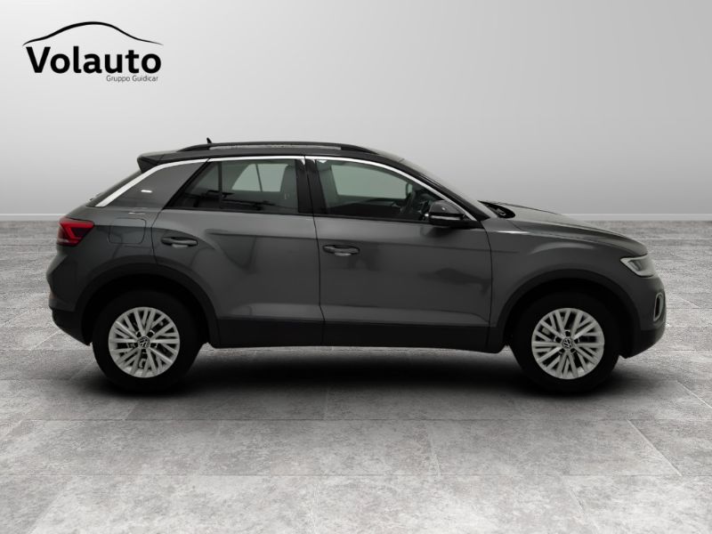 GuidiCar - VOLKSWAGEN T-Roc 2022 T-Roc 1.0 tsi Life Usato