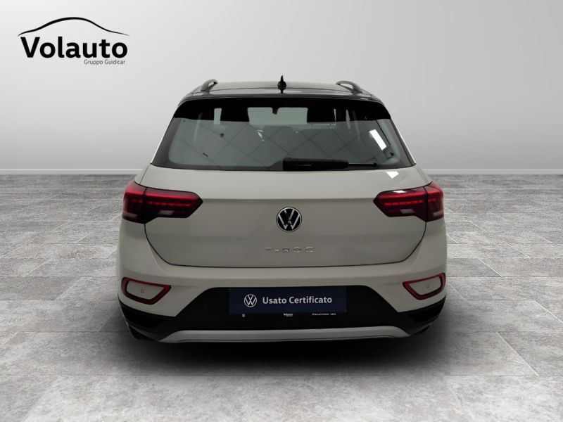 GuidiCar - VOLKSWAGEN T-Roc 2023 T-Roc 1.0 tsi Life Usato