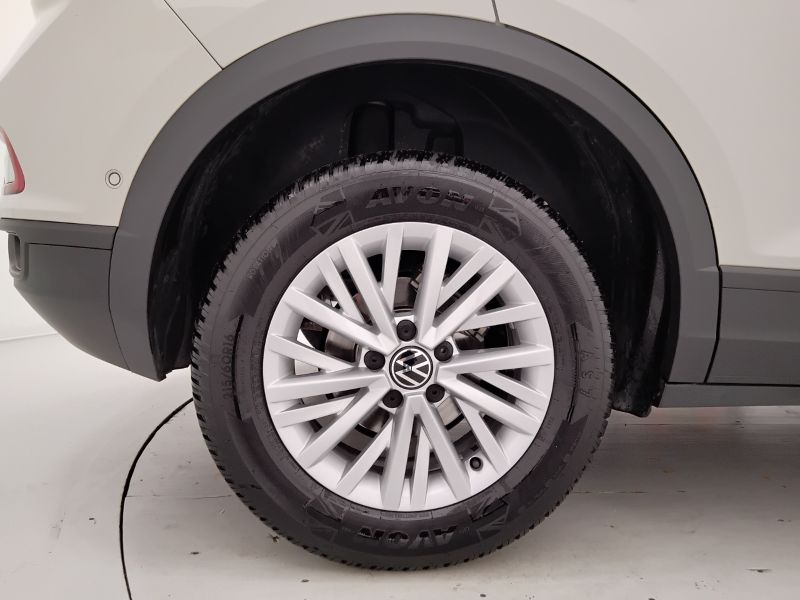 GuidiCar - VOLKSWAGEN T-Roc 2023 T-Roc 1.0 tsi Life Usato