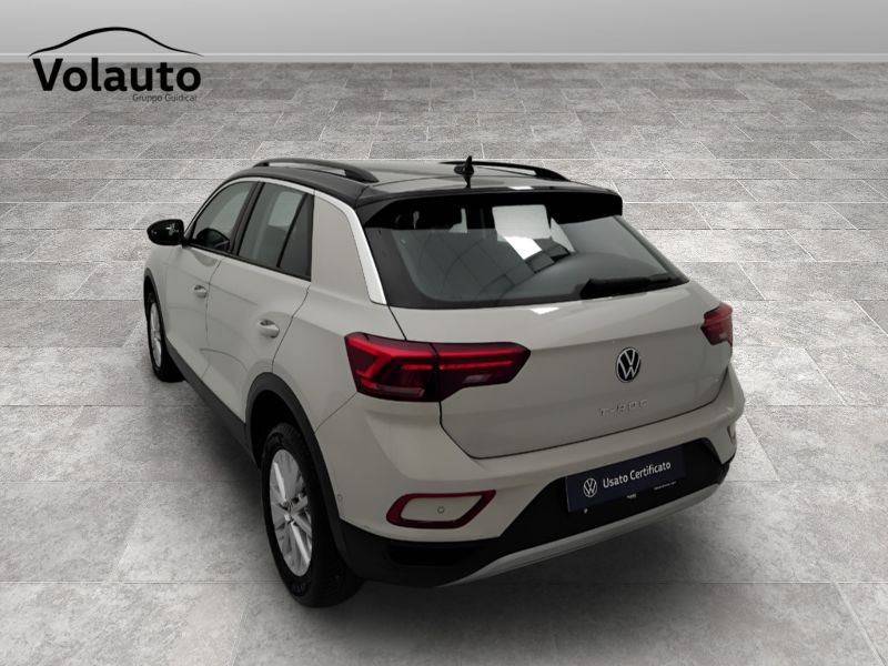 GuidiCar - VOLKSWAGEN T-Roc 2023 T-Roc 1.0 tsi Life Usato