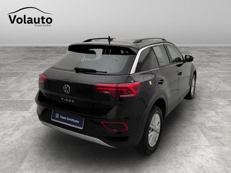 GuidiCar - VOLKSWAGEN T-Roc 2024 T-Roc 2.0 tdi scr Life 115cv Usato