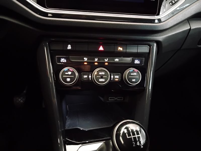 GuidiCar - VOLKSWAGEN T-Roc 2020 T-Roc 1.6 tdi Advanced Aziendale