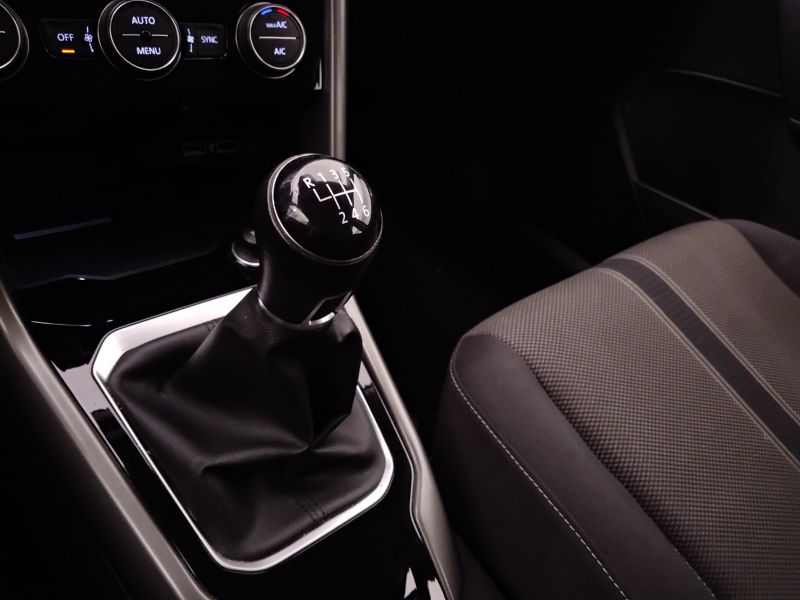 GuidiCar - VOLKSWAGEN T-Roc 2019 T-Roc 1.6 tdi Style Aziendale