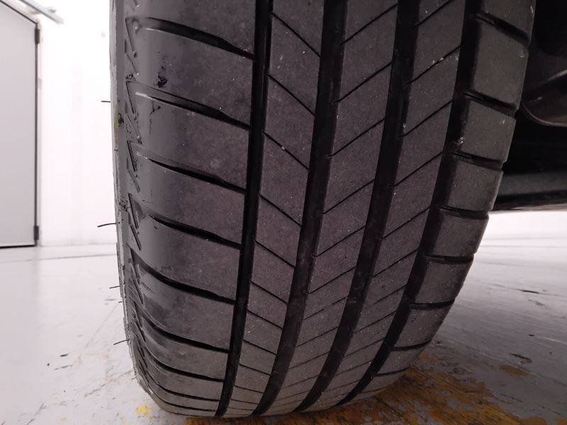 GuidiCar - VOLKSWAGEN Taigo 2024 Taigo 1.0 tsi Life 110cv Usato