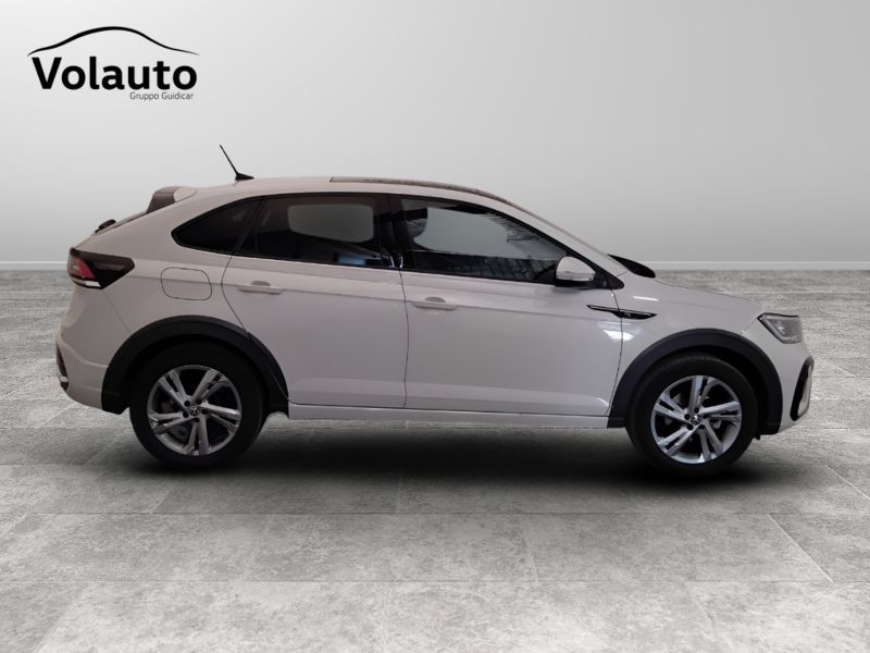 GuidiCar - VOLKSWAGEN Taigo 2022 Taigo 1.0 tsi R-Line 110cv Usato