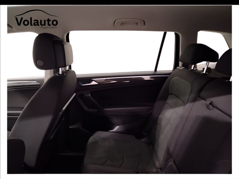 GuidiCar - VOLKSWAGEN Tiguan 2021 Tiguan Allspace 2.0 tdi Advanced R-Line Exterior Pack 150cv 7p.ti dsg Usato