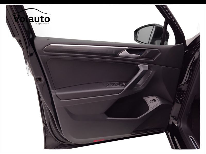 GuidiCar - VOLKSWAGEN Tiguan 2021 Tiguan Allspace 2.0 tdi Advanced R-Line Exterior Pack 150cv 7p.ti dsg Usato