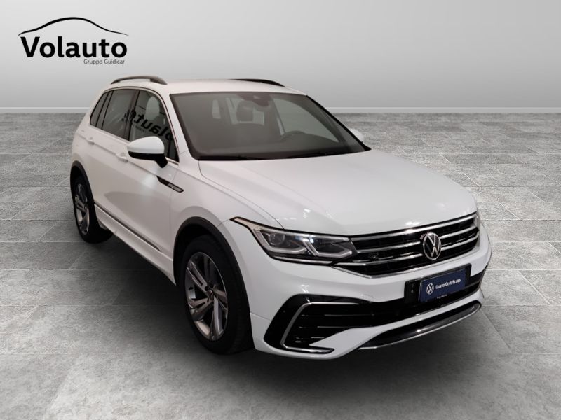 GuidiCar - VOLKSWAGEN Tiguan 2021 Tiguan 1.5 tsi act R-Line 150cv dsg Usato