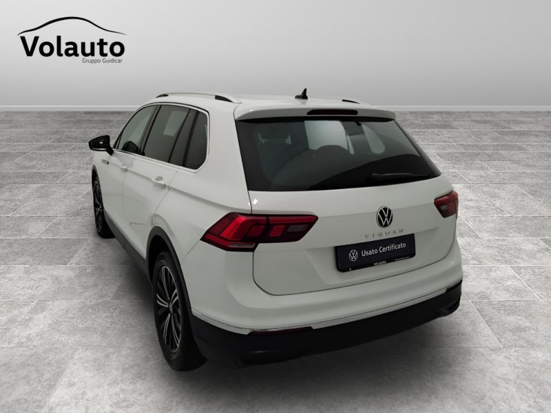 GuidiCar - VOLKSWAGEN Tiguan 2022 Tiguan 2.0 tdi scr Life 150cv dsg Usato