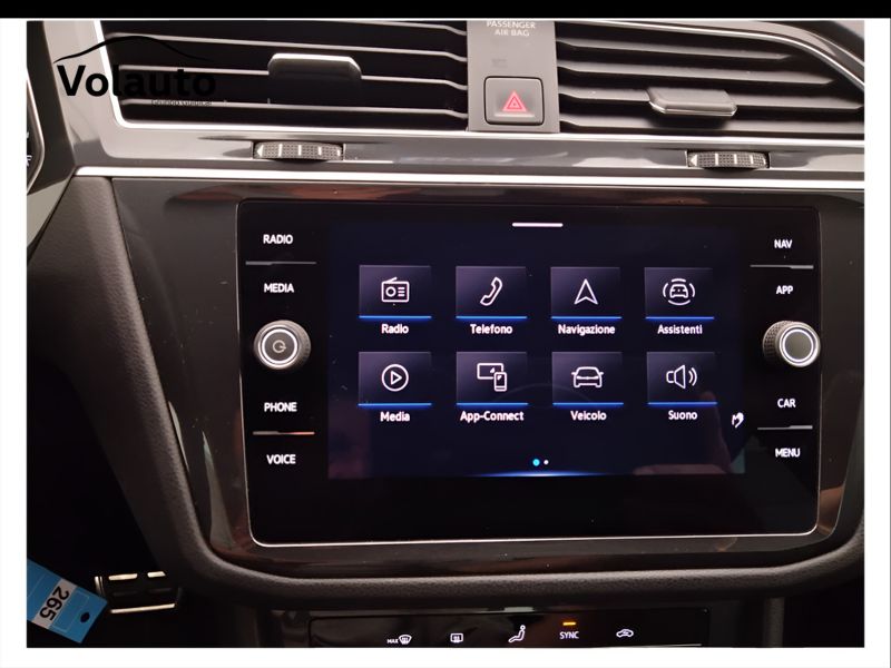 GuidiCar - VOLKSWAGEN Tiguan 2021 Tiguan 2.0 tdi scr R-Line 4motion 150cv dsg Usato