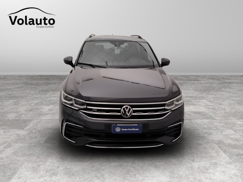 GuidiCar - VOLKSWAGEN Tiguan 2021 Tiguan 2.0 tdi scr R-Line 4motion 150cv dsg Usato