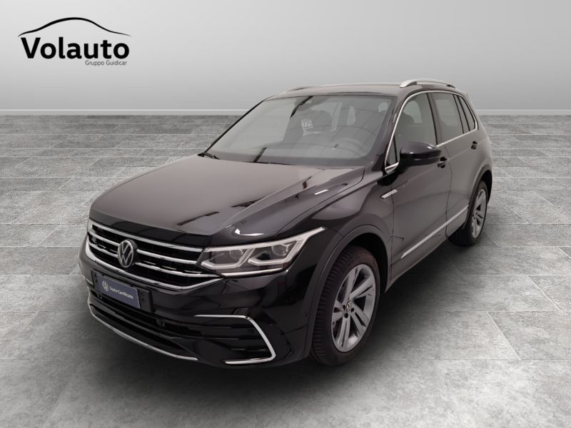 GuidiCar - VOLKSWAGEN Tiguan 2023 Tiguan 2.0 tdi scr R-Line 4motion 200cv dsg Aziendale