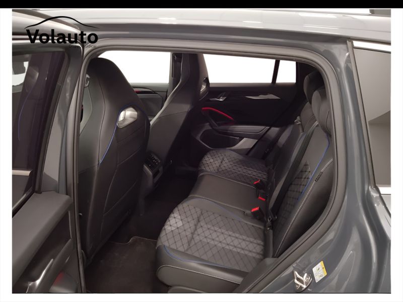 GuidiCar - VOLKSWAGEN Tiguan 2024 Tiguan 2.0 tdi R-Line dsg Usato