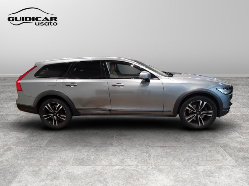 GuidiCar - VOLVO V90 2020 V90 Cross Country 2.0 d4 Pro awd geartronic my20 Usato