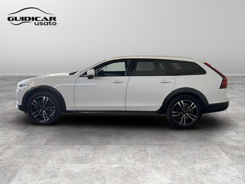 GuidiCar - VOLVO V90 Cross Country 2021 V90 Cross Country 2.0 d4 Business Pro awd geartronic Usato