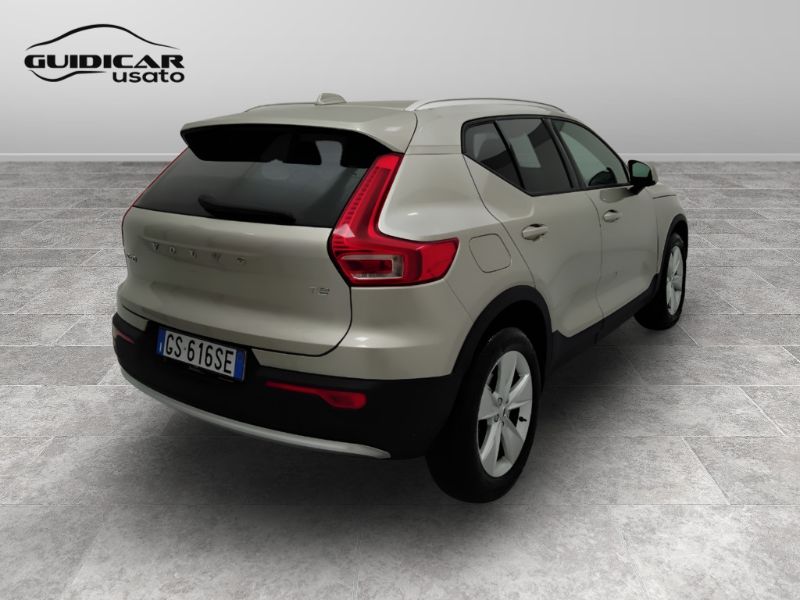 GuidiCar - VOLVO XC40 2024 XC40 1.5 t2 Core auto Usato