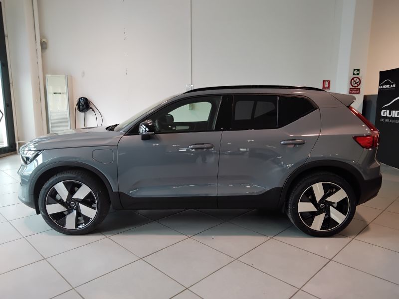 GuidiCar - VOLVO XC40 2023 2023 XC40 1.5 t4 recharge phev Plus Dark auto Aziendale