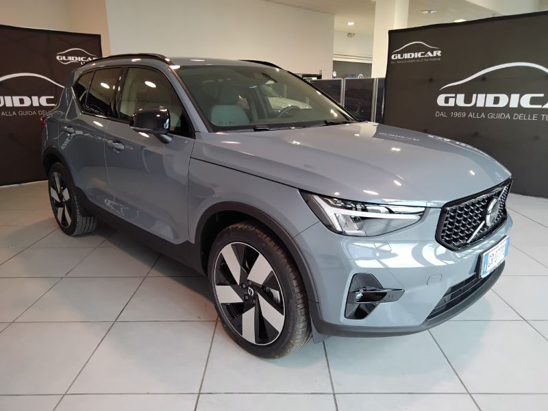 GuidiCar - VOLVO XC40 2023 2023 XC40 1.5 t4 recharge phev Plus Dark auto Aziendale