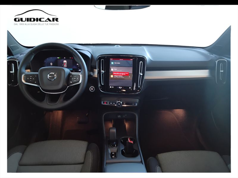 GuidiCar - VOLVO XC40 1 XC40 2.0 b3 Core auto Nuovo