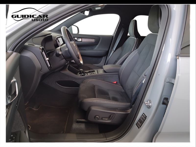 GuidiCar - VOLVO XC40 2023 XC40 2.0 b3 Core auto Aziendale