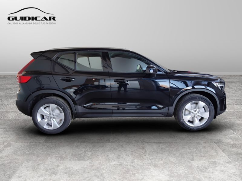 GuidiCar - VOLVO XC40 1 XC40 2.0 b3 Core auto Nuovo