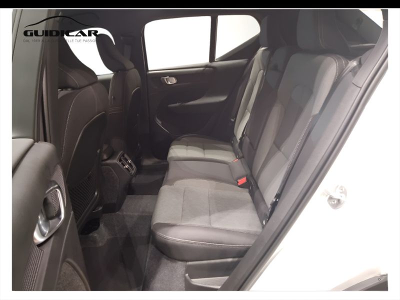 GuidiCar - VOLVO XC40 1 XC40 2.0 b3 Core auto Nuovo