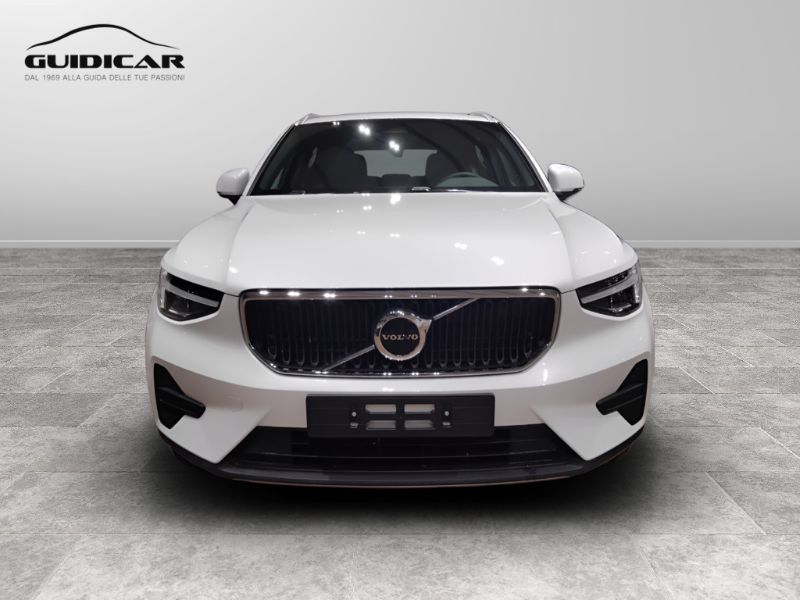 GuidiCar - VOLVO XC40 1 XC40 2.0 b3 Core auto Nuovo