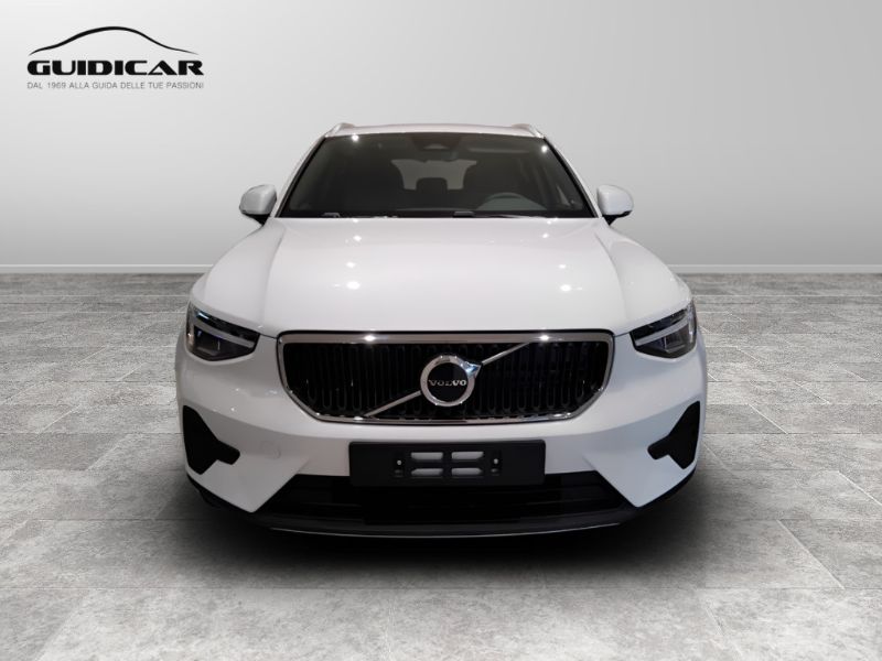 GuidiCar - VOLVO XC40 1 XC40 2.0 b3 Core auto Nuovo