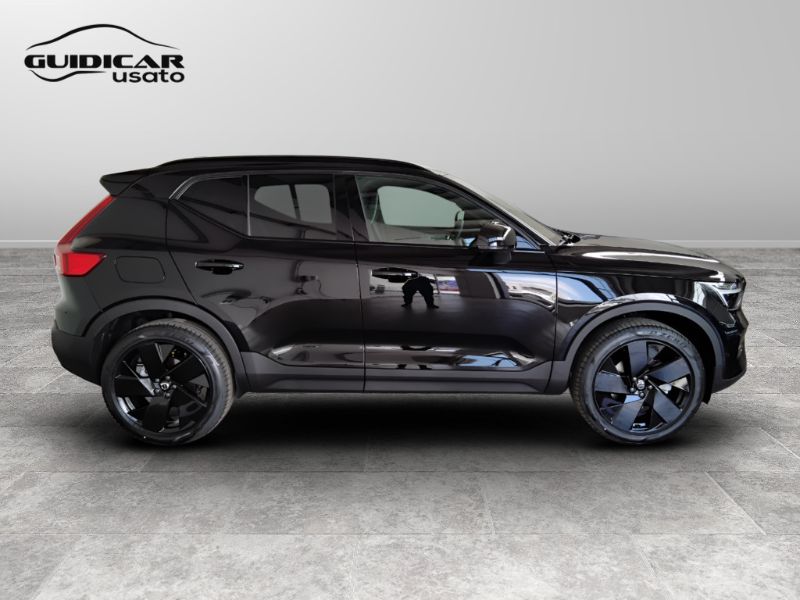 GuidiCar - VOLVO XC40 2024 XC40 2.0 b3 Plus Black Edition auto Aziendale