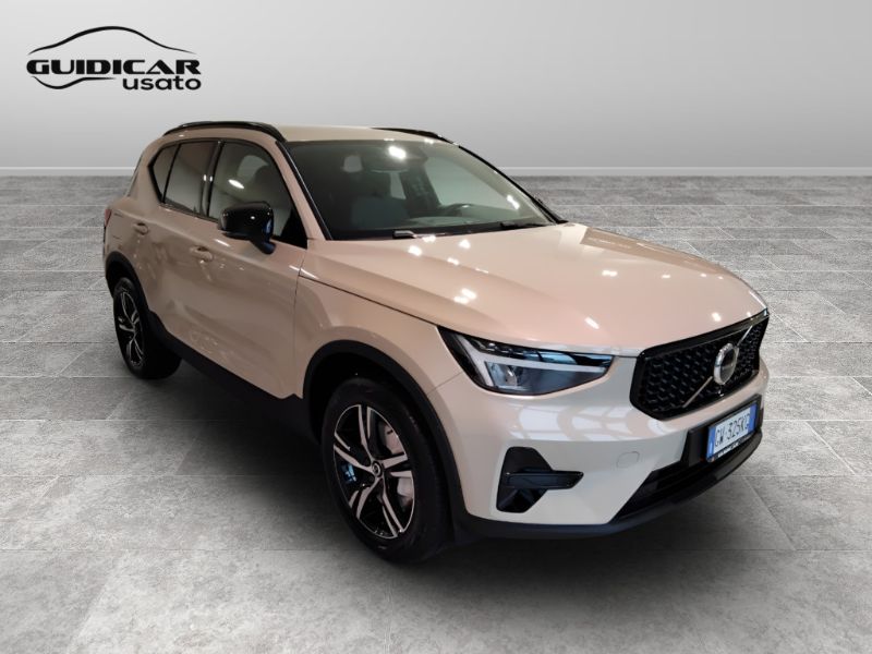 GuidiCar - VOLVO XC40 2024 XC40 2.0 b3 Plus Black Edition auto Aziendale