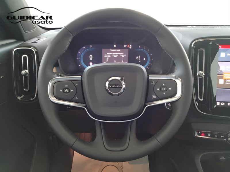 GuidiCar - VOLVO XC40 2024 XC40 2.0 b3 Plus Black Edition auto Aziendale