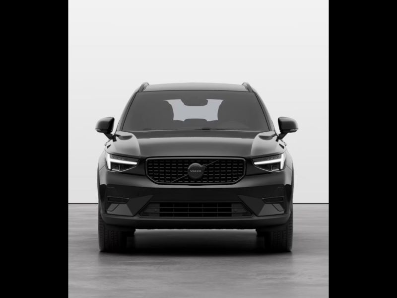 GuidiCar - VOLVO XC40 1 XC40 2.0 b3 Plus Black Edition auto Nuovo