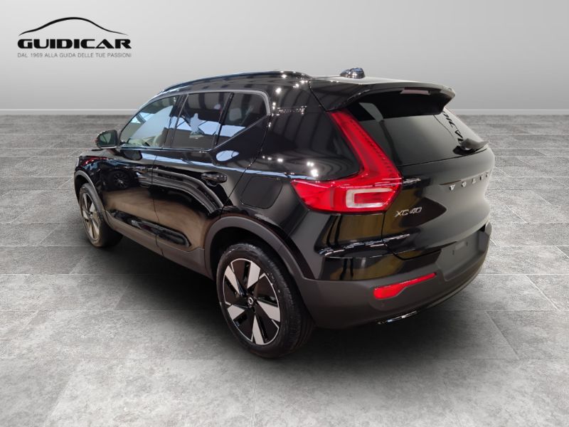 GuidiCar - VOLVO XC40 1 XC40 single motor extend.range Core rwd Nuovo