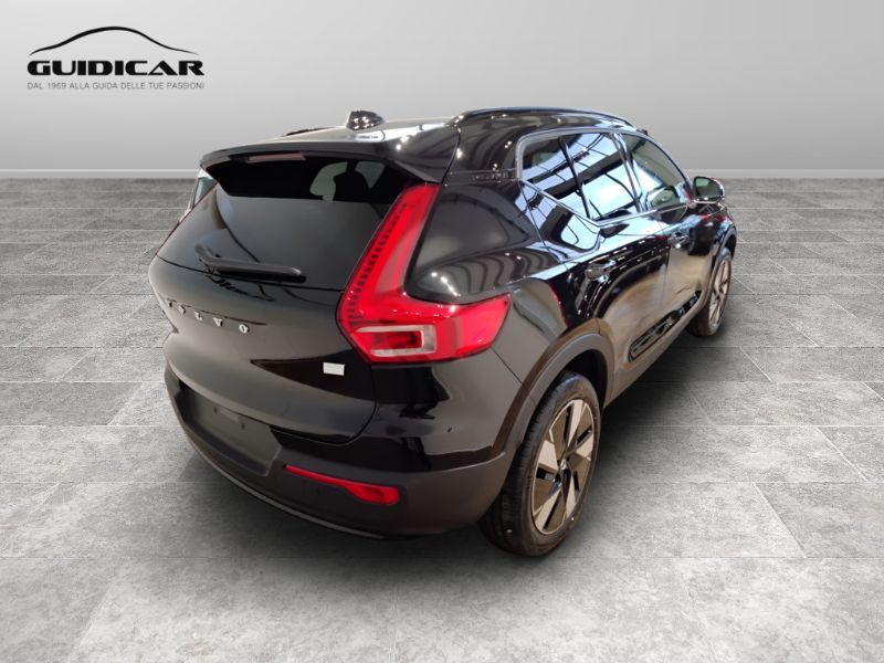 GuidiCar - VOLVO XC40 1 XC40 single motor extend.range Core rwd Nuovo