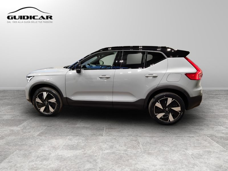 GuidiCar - VOLVO XC40 1 XC40 single motor extend.range Core rwd Nuovo