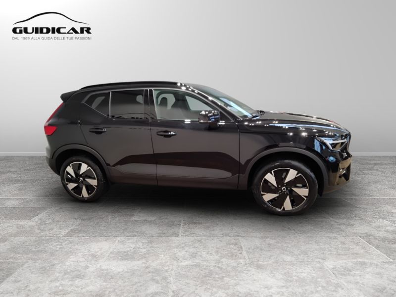 GuidiCar - VOLVO XC40 1 XC40 single motor extend.range Core rwd Nuovo