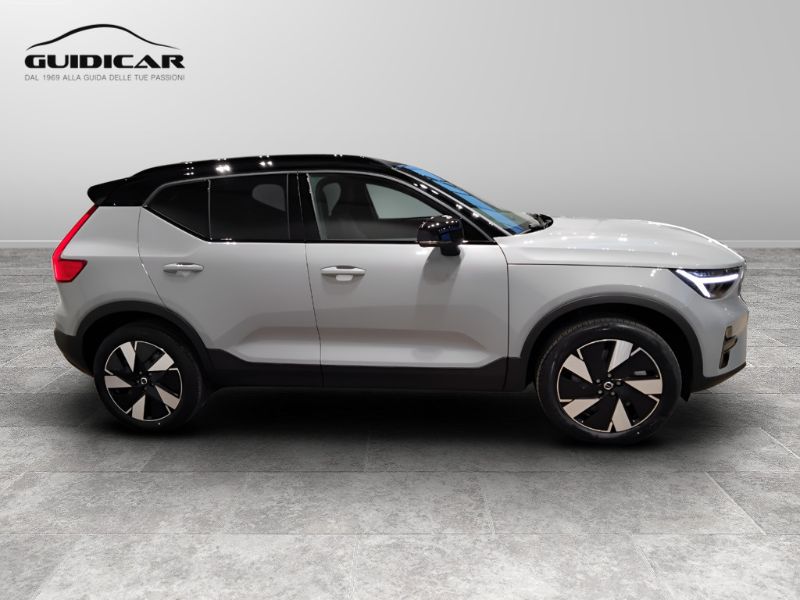 GuidiCar - VOLVO XC40 1 XC40 single motor extend.range Core rwd Nuovo