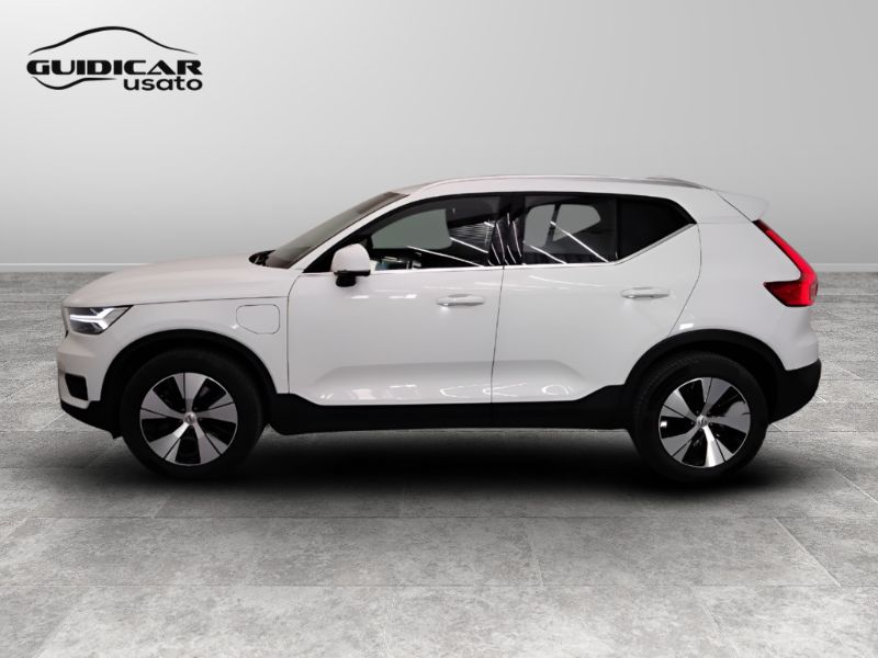 GuidiCar - VOLVO XC40 2022 XC40 1.5 T5 plug-in-hybrid Inscription Expression auto my21 Usato