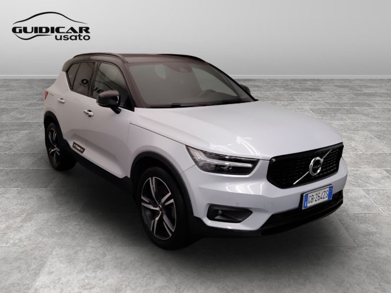 GuidiCar - VOLVO XC40 2020 XC40 1.5 T5 plug-in-hybrid R-design auto my21 Usato