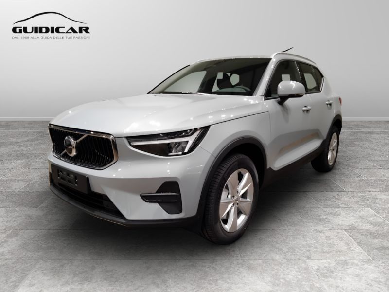 GuidiCar - VOLVO XC40 1 XC40 Core B4 AUT Nuovo