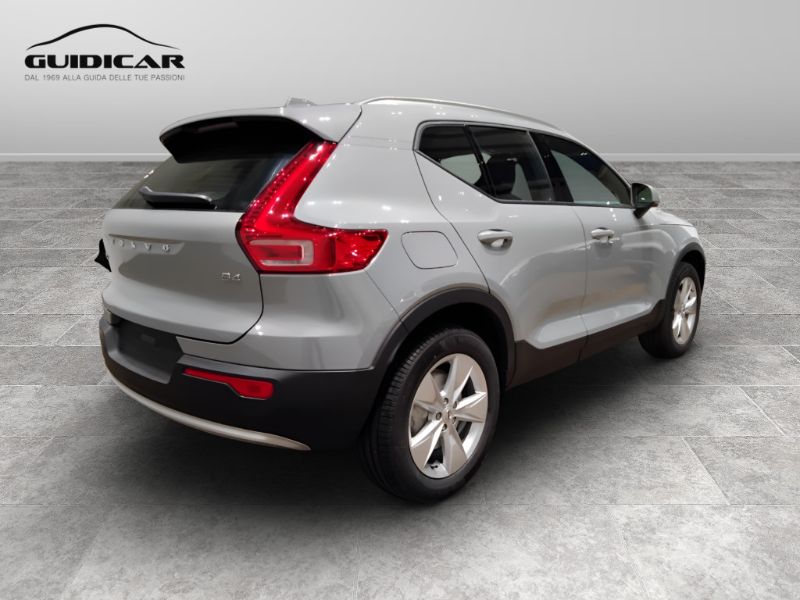 GuidiCar - VOLVO XC40 1 XC40 Core B4 AUT Nuovo