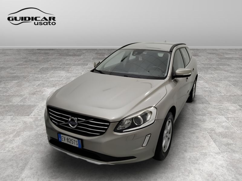 GuidiCar - VOLVO XC60 2014 XC60 2.4 D4 Momentum awd 181cv geartronic Usato