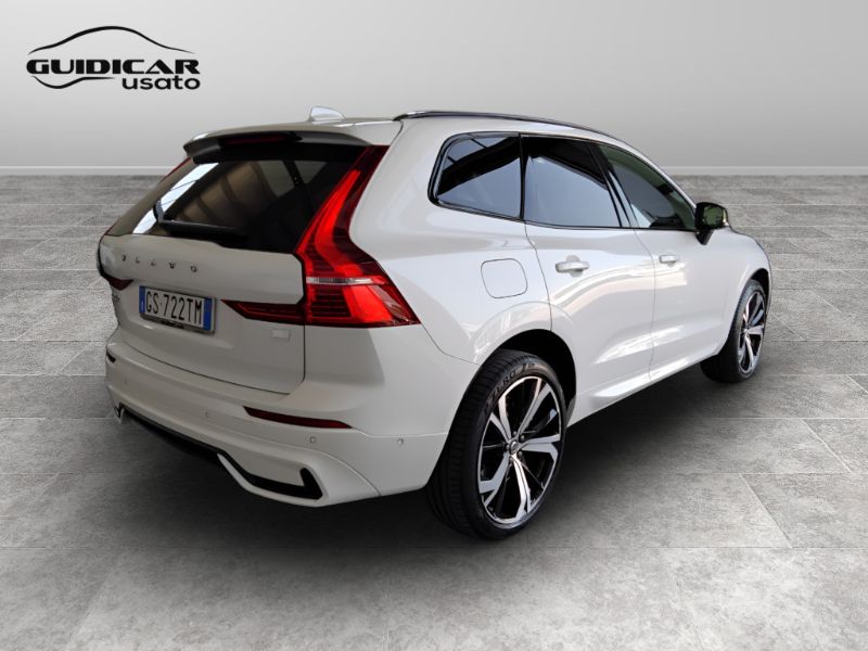 GuidiCar - VOLVO XC60 2024 XC60 2.0 t6 recharge phev obc 6,4kW Ultimate Dark awd auto Aziendale